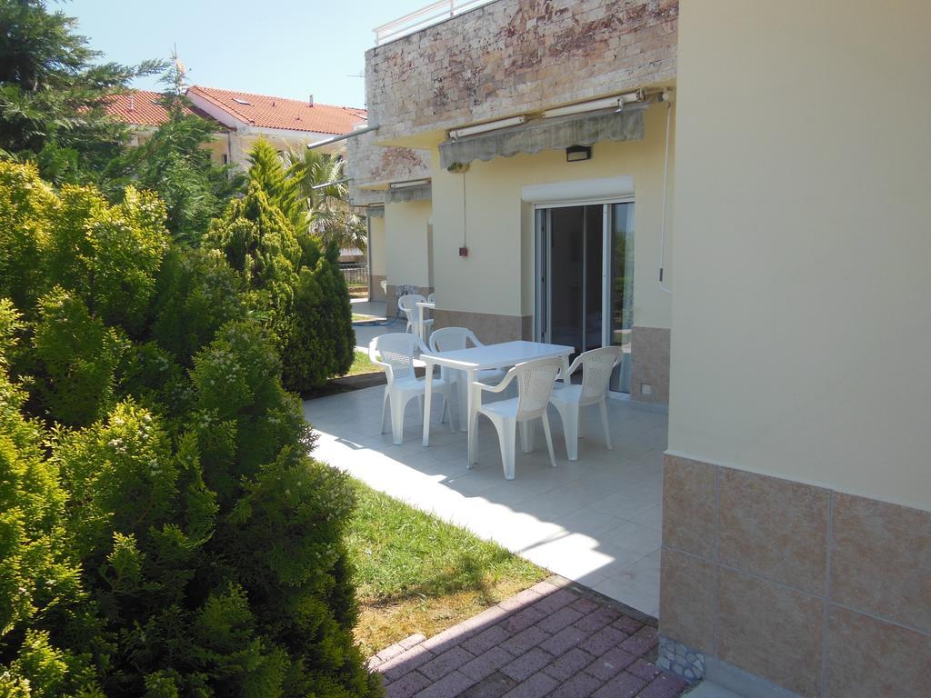 Apartments Monika Kriopigi Esterno foto